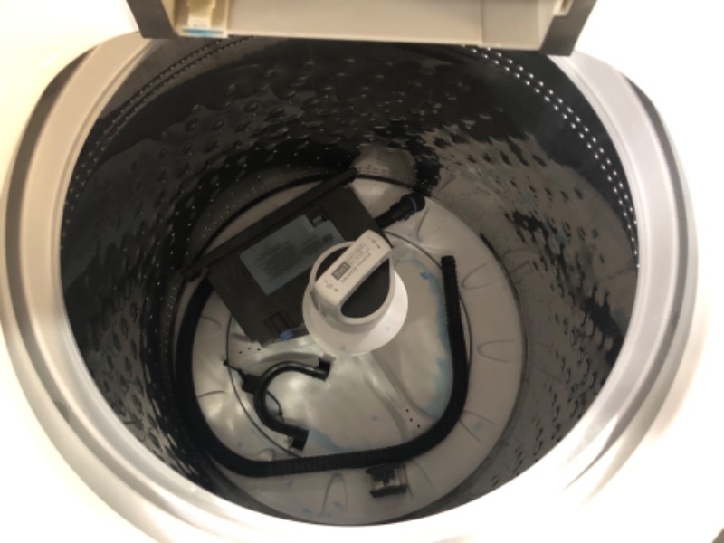Photo 5 of 28 Inch Top Load Washer with 5.3 cu. ft. Capacity, 36 Wash Cycles, 850 RPM, Deep Water Wash Cycle