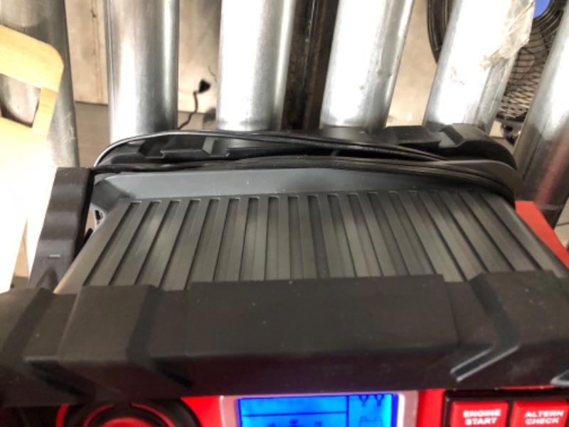 Photo 4 of Vector 15 Amp Automatic 12V Battery Charger with 50 Amp Engine Start and Alternator Check