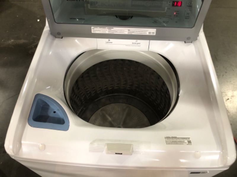 Photo 10 of Samsung WA45T3200AW 4.5 cu. ft. Top Load Washer with Vibration Reduction Technology