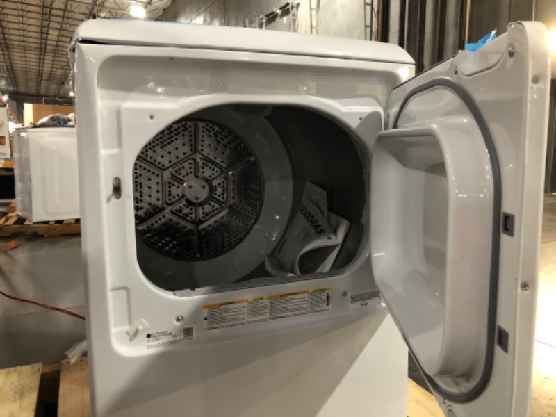 Photo 5 of GE® 7.2 cu. ft. Capacity aluminized alloy drum Gas Dryer