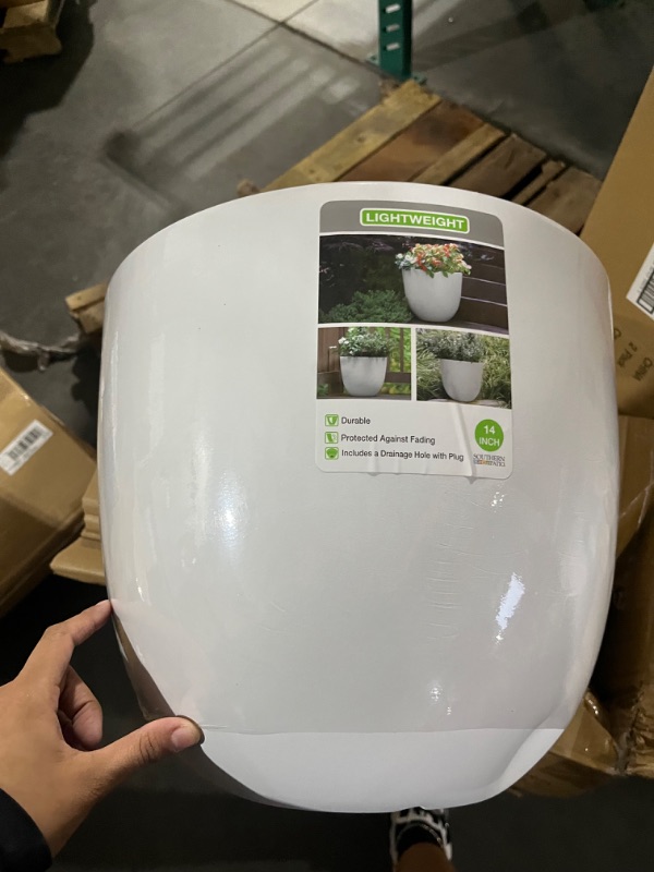 Photo 1 of * used item *
Citadel Medium 14 in. x 12 in. 24 qt. White High-Density Resin Outdoor Planter
