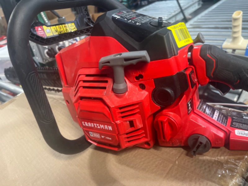 Photo 5 of CRAFTSMAN 42-cc 2-cycle 18-in Gas Chainsaw