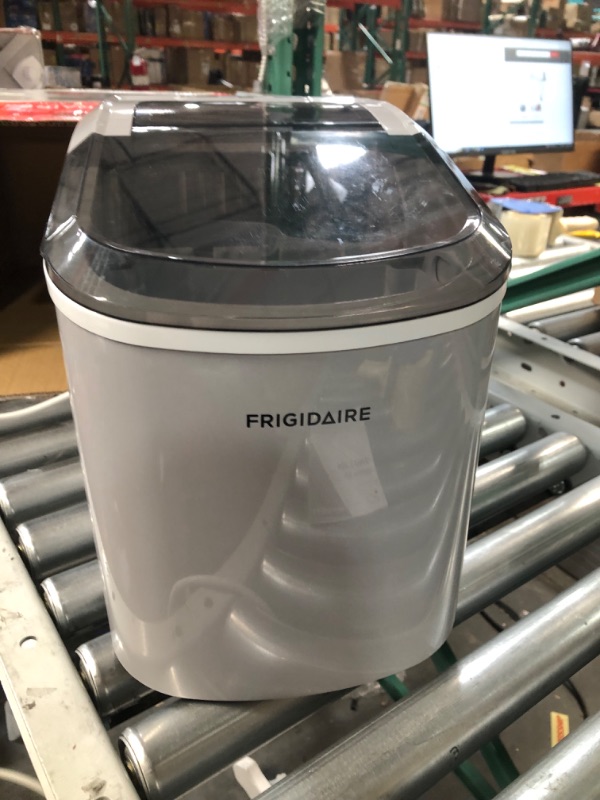 Photo 2 of [READ NOTES]
FRIGIDAIRE EFIC189-Silver Compact Ice Maker, 26 lb per Day, Silver (Packaging May Vary)