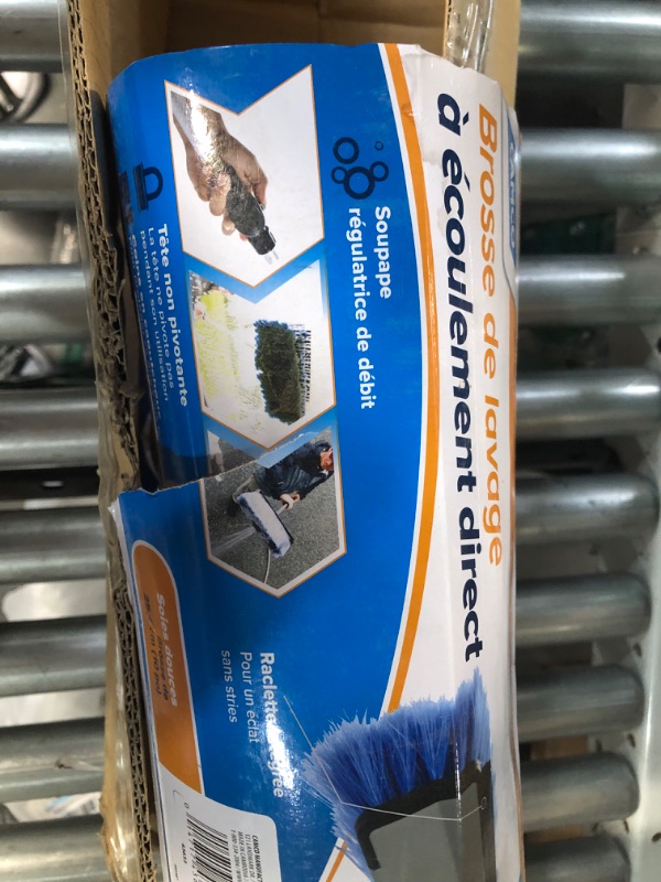 Photo 4 of Camco RV/Car Flow-Through Wash Brush with Adjustable Handle (43633) Premium