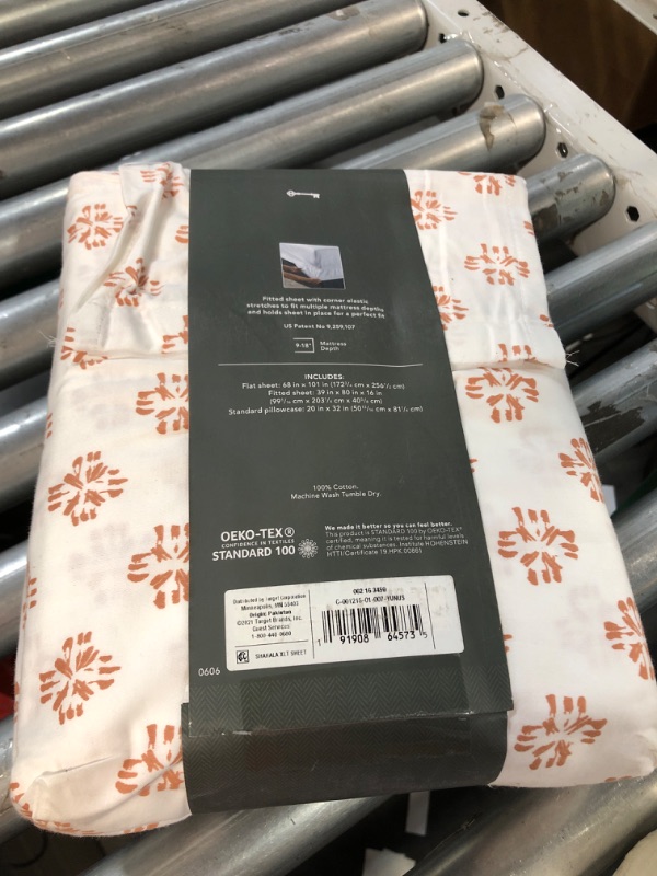 Photo 2 of 400 Thread Count Printed Performance Sheet Set - Threshold