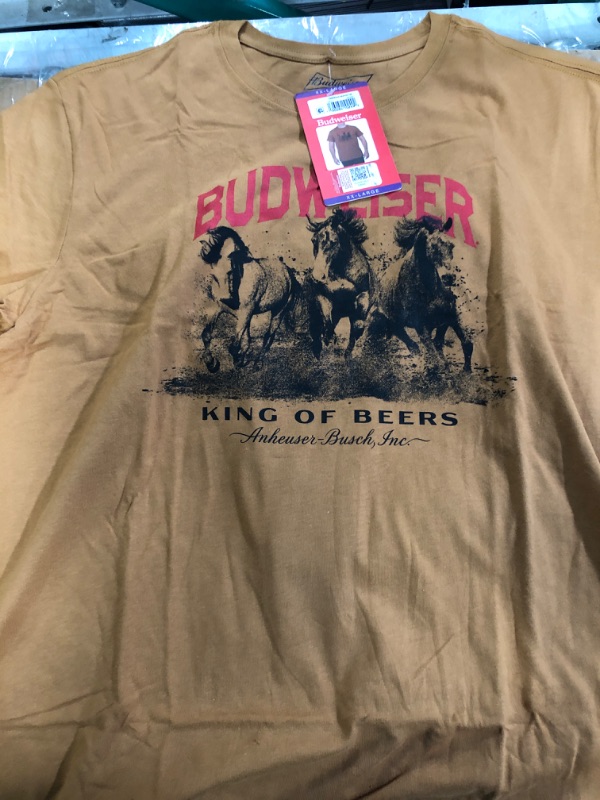 Photo 1 of Budweiser Men's Short Sleeve King of Beers American Graphic T-Shirt (XXL) (Pack of 2)
