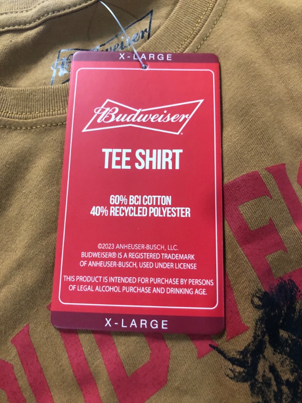 Photo 5 of Budweiser Men's Short Sleeve King of Beers American Graphic T-Shirt (XL) (2 pk)