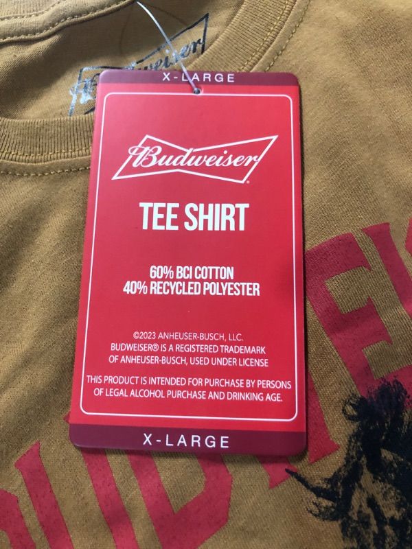 Photo 5 of Budweiser Men's Short Sleeve King of Beers American Graphic T-Shirt (XL) (2 pk)