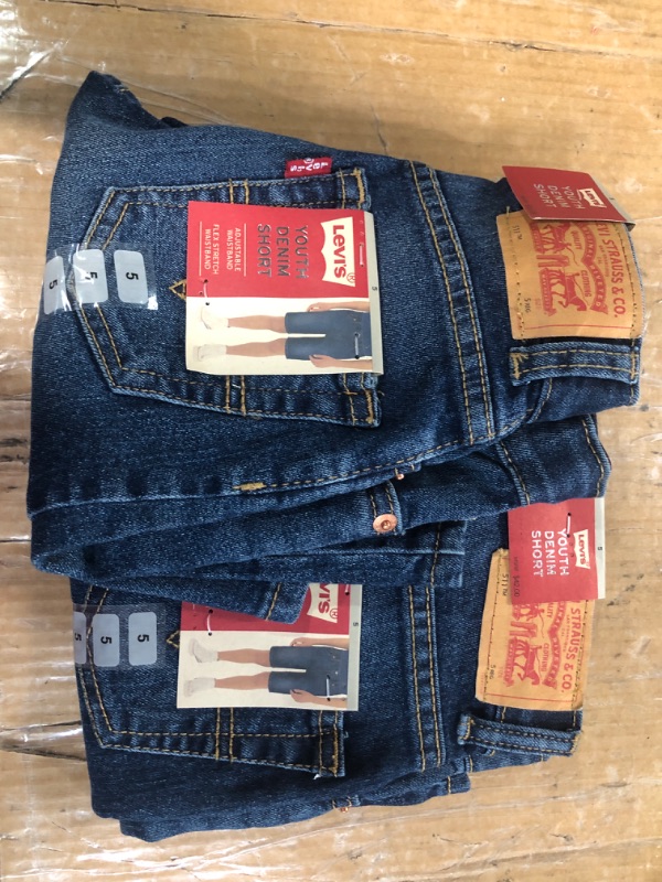 Photo 2 of Levi's Boys' Slim Fit Denim Shorts (size 5 boys) (2 pk)
