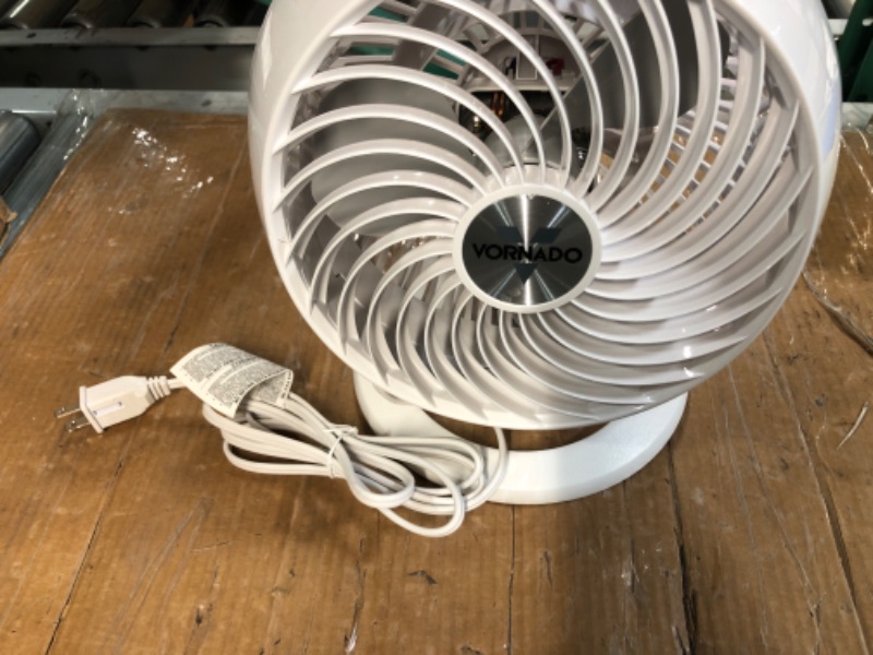 Photo 2 of *non functional*
Vornado 460 Small Fan