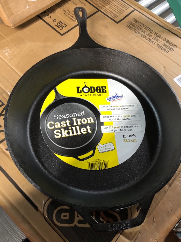 Photo 2 of * used item *
Lodge L14SK3 15-Inch Pre-Seasoned Cast-Iron Skillet