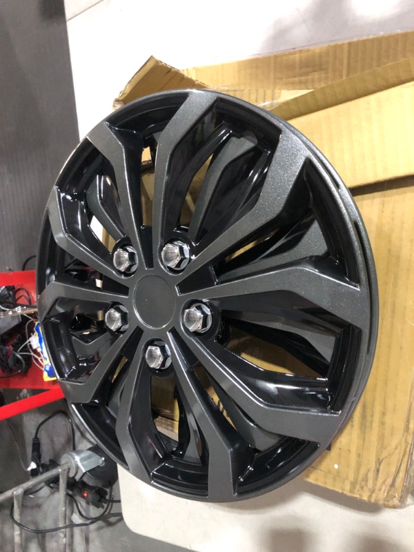 Photo 1 of *DAMAGE* *PARTS* Pilot Automotive WH138-14GB 14 Inch Wheel Covers For Cars - Set Of 4 
