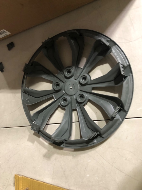 Photo 7 of *DAMAGE* *PARTS* Pilot Automotive WH138-14GB 14 Inch Wheel Covers For Cars - Set Of 4 