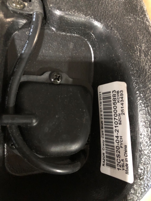Photo 1 of *PARTS ONLY* *CHARGER OPERATES* *CART INOPERABLE* Razor Crazy Cart Shift *Used*
