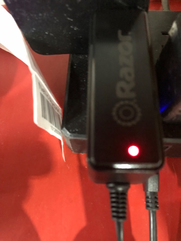 Photo 1 of *PARTS ONLY* *CHARGER OPERATES* *CART INOPERABLE* Razor Crazy Cart Shift *Used*