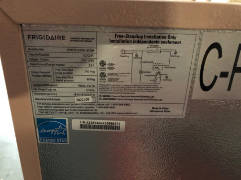 Photo 8 of ***DAMAGED - SEE NOTES***
Frigidaire EFR376-CORAL Retro Bar Fridge Refrigerator 