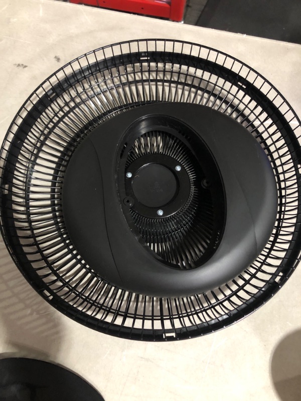 Photo 4 of * broken fan * see all images *
BEYOND BREEZE Oscillating Table Fan Quiet 3-Speed 12-Inch Adjustable Tilt Fan with Safety Grill,