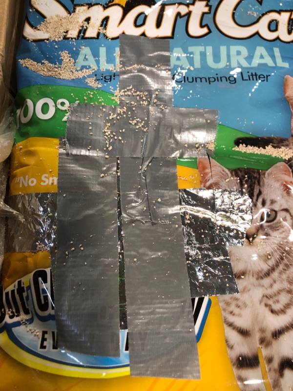 Photo 4 of *DAMAGE* SmartCat All Natural Clumping Cat Litter, 20 Pound  **BAG CUT/SEE PHOTOS**