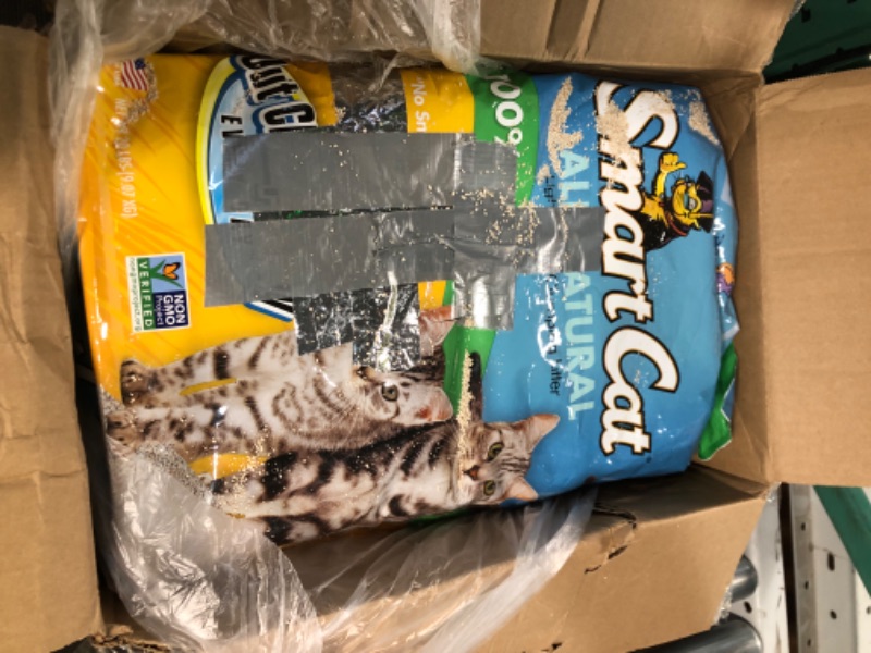 Photo 2 of *DAMAGE* SmartCat All Natural Clumping Cat Litter, 20 Pound  **BAG CUT/SEE PHOTOS**