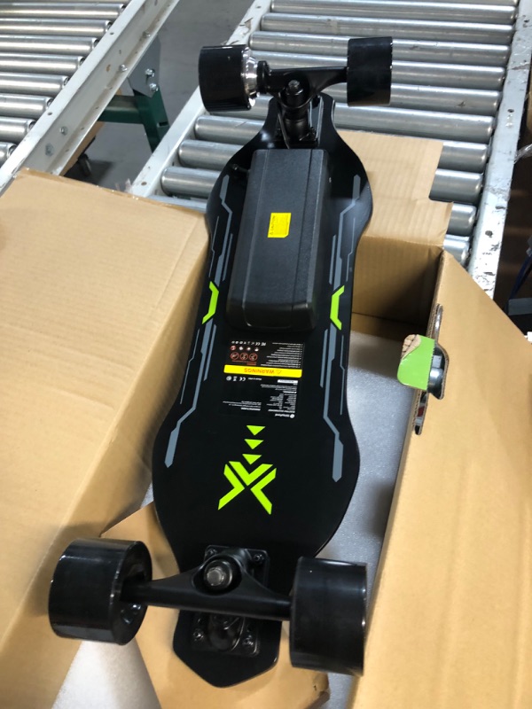 Photo 2 of **NON-FUNCTIONAL, PARTS ONLY, DOES NOT HOLD CHARGE** isinwheel V6 Electric Skateboard with Remote, 1200W Brushless Motor