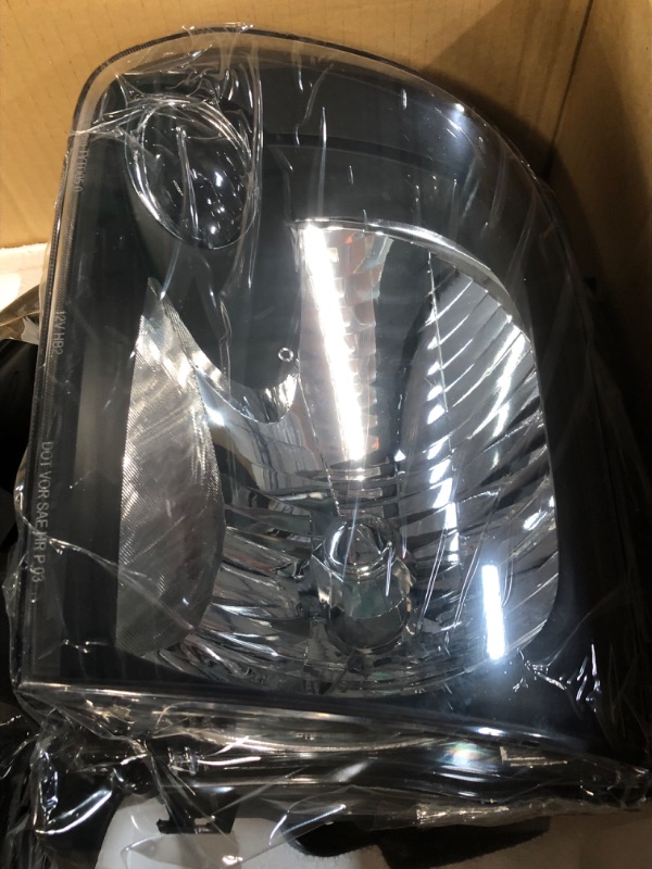 Photo 4 of ADCARLIGHTS 2005-2006 Toyota Tundra Headlight Assembly 