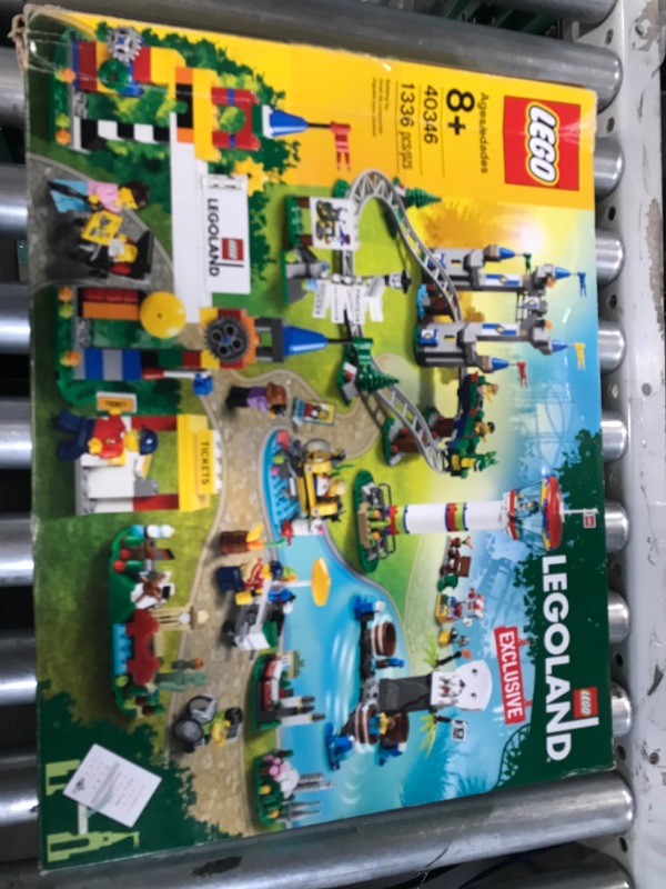 Photo 3 of ** DAMAGED CORNER ON BOX, SEE PHOTOS** LEGO LEGOLAND Park 40346 Building Kit