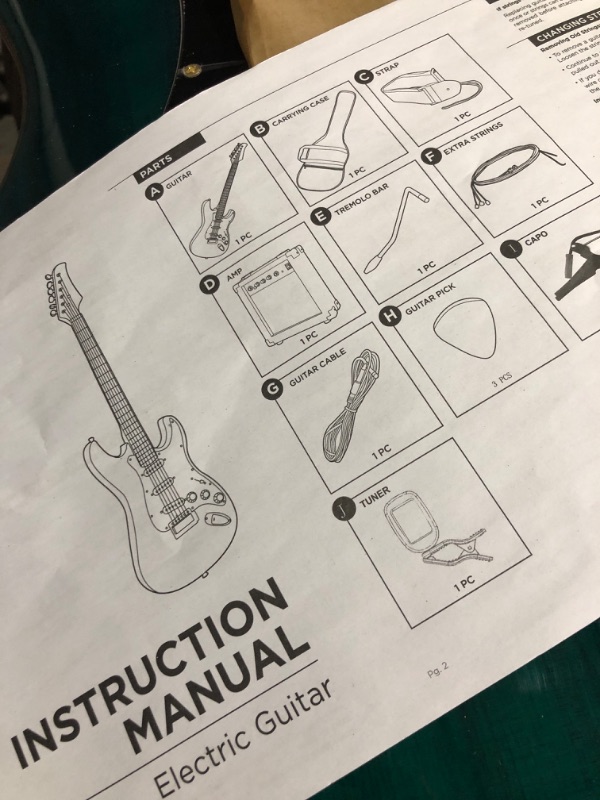 Photo 8 of * used item * see all images *
MUSTAR Electric Guitar Kit with 25W Amplifier, 39 Inch Full Size Solid Wood Electric Bass Guitar Beginner Kits, green 