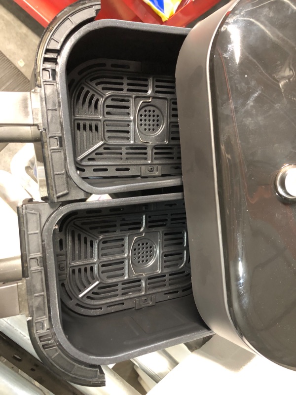 Photo 6 of * item used * item powers on but defective * can't change temperature *
Instant Vortex Plus XL 8-quart Dual Basket Air Fryer Oven, From the Makers of Instant Pot