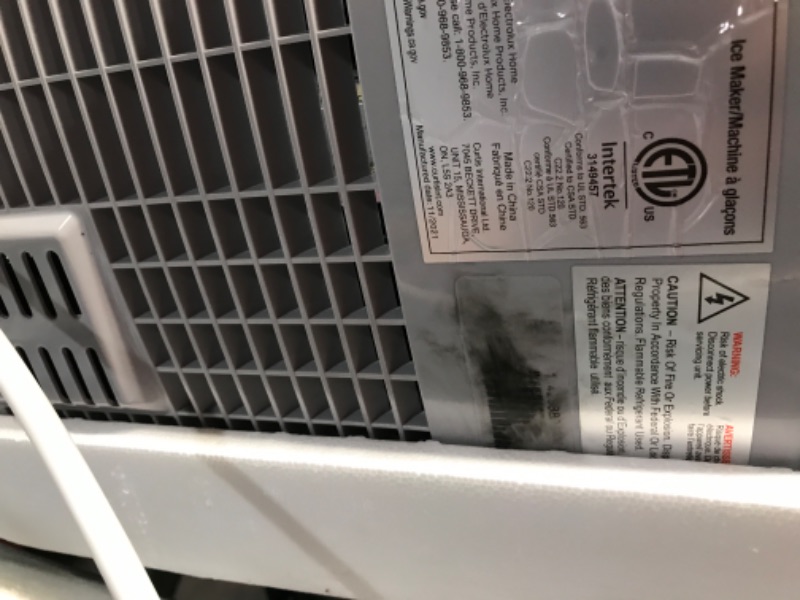 Photo 6 of *USED* FRIGIDAIRE EFIC189-Silver Compact Ice Maker, 26 lb per Day, Silver (Packaging May Vary) Silver Ice Maker