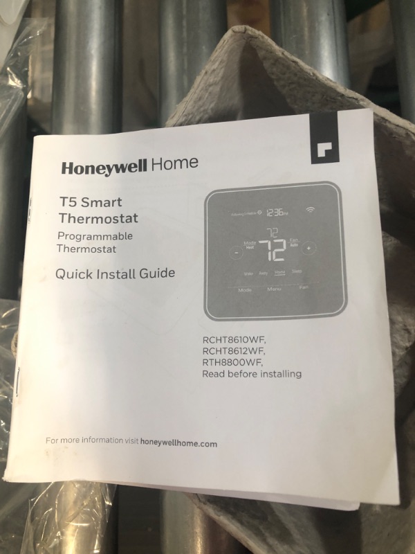 Photo 4 of * used item * good condition *
Honeywell Home RTH8800WF T5 Smart Thermostat  with Smart Room Sensor + First Alert Onelink Detector and Carbon Monoxide Detector Hardwired Wifi Gen2 + Smoke/CO Hardwire