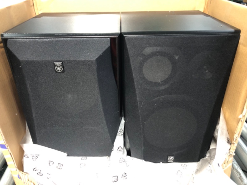 Photo 5 of USED - Yamaha 3-Way Acoustic Suspension Bookshelf Speakers (Pair)
