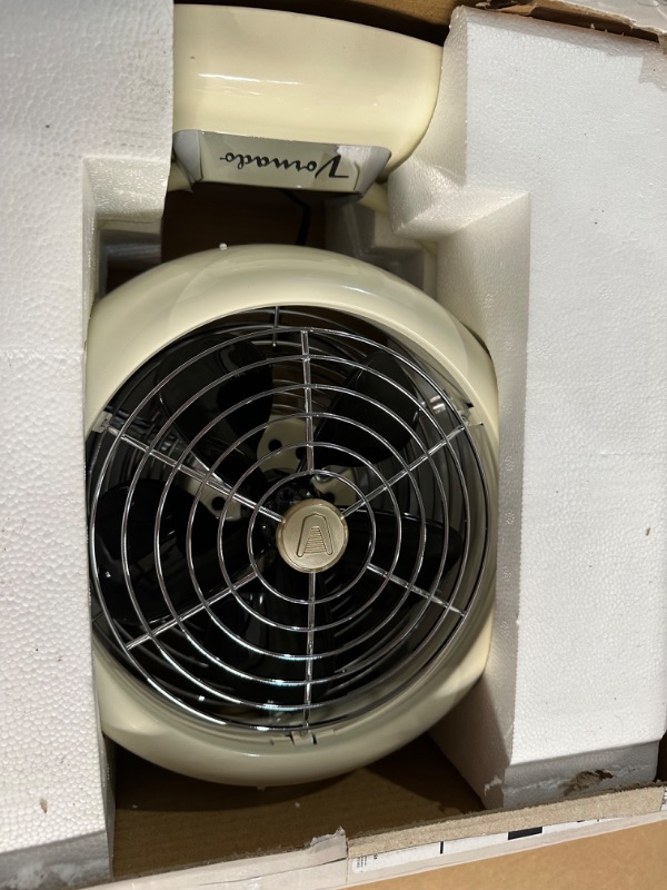 Photo 2 of * does not work * sold for parts * repair *
Vornado VFAN Vintage Air Circulator Fan, Vintage White VFAN Vintage White