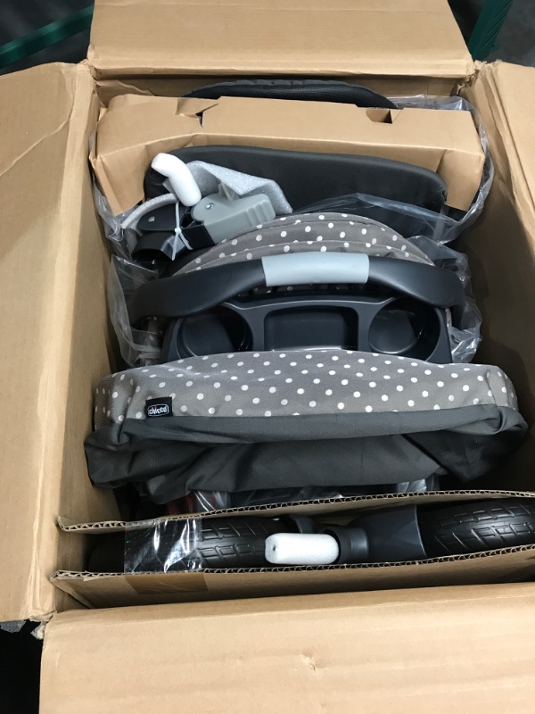 Photo 6 of Chicco Bravo 3-in-1 Trio Travel System, Bravo Quick-Fold Stroller with KeyFit 30 Infant Car Seat and Base, Car Seat and Stroller Combo | Calla/Grey Calla Bravo