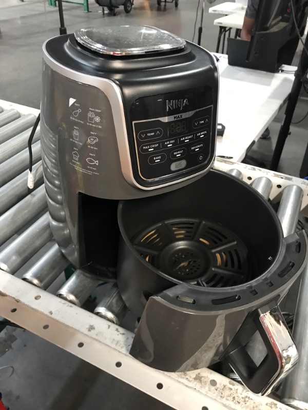 Photo 2 of * USED * 
Ninja AF161 Max XL Air Fryer that Cooks, Crisps, Roasts, Bakes, Reheats and Dehydrates, with 5.5 Quart Capacity, and a High Gloss Finish, Grey 5.5 Quarts