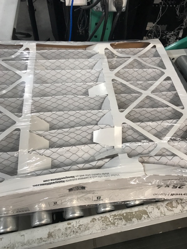 Photo 1 of * DAMAGED * 
Honeywell Home AC Furnace Media Air Filter 20 x 25 x 4 MERV 11 (1 pk)