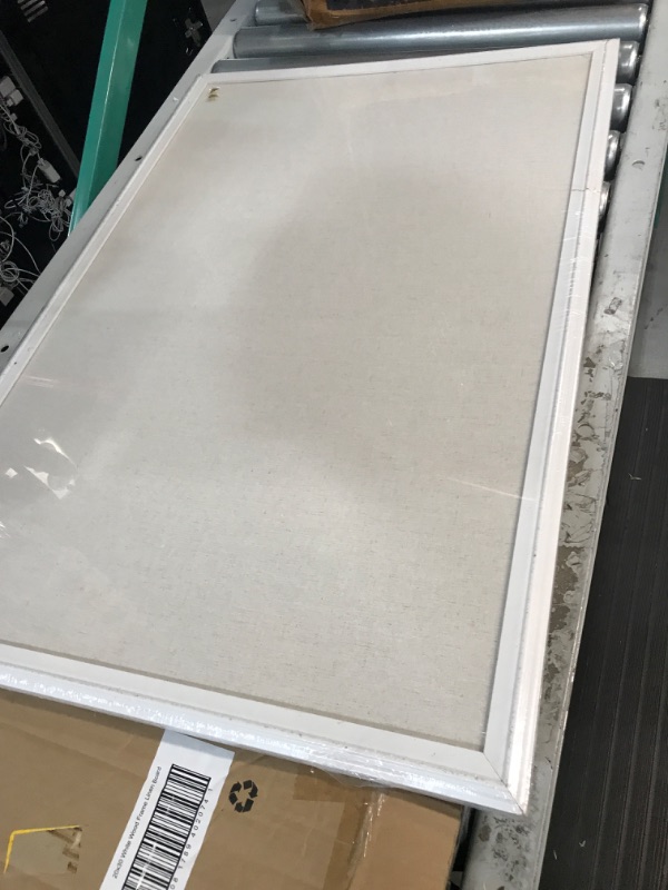 Photo 1 of * DAMAGED * 20 X 30 LINEN BOARD WHITE 