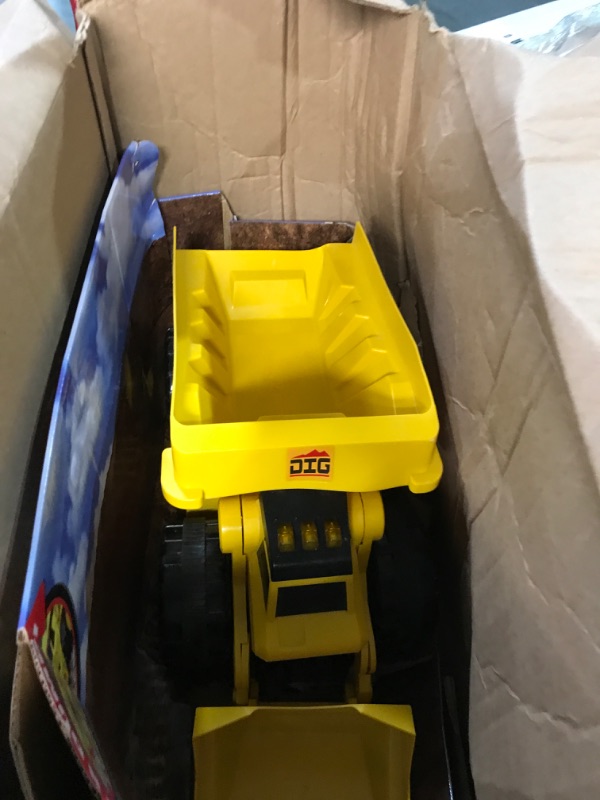 Photo 2 of * USED * 
Maxx Action 2-N-1 Dig Rig Dump Truck Play Vehicle with Lights Sounds and Motorized Drive