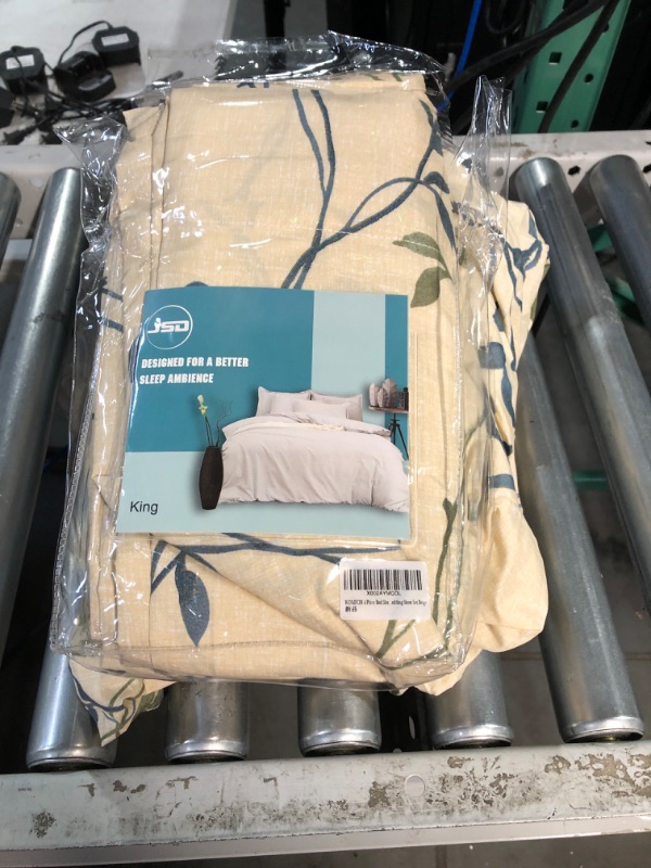 Photo 2 of * USED * 
4PC BED SHEET SET BEIGE (KING) 