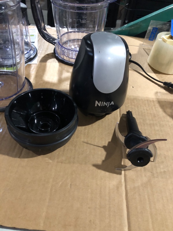 Photo 5 of (PARTS ONLY) Ninja QB1004 Blender/Food Processor with 450-Watt Base, 48oz Pitcher, 16oz Chopper Bowl, and 40oz Processor Bowl