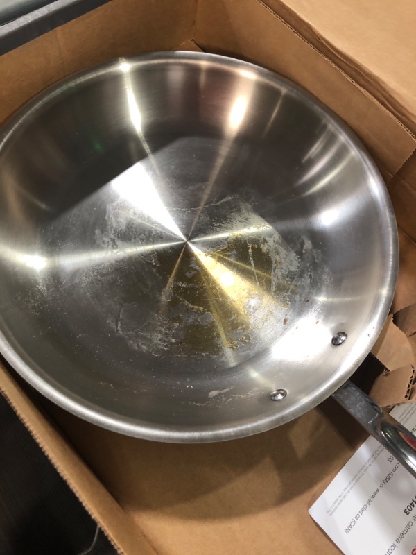 Photo 2 of * USED *
All-Clad BD55112 D5 Brushed Stainless Steel 5-Ply Bonded Dishwasher Safe Fry Pan / Cookware, 12-Inch, Silver 12-Inch Fry Pan