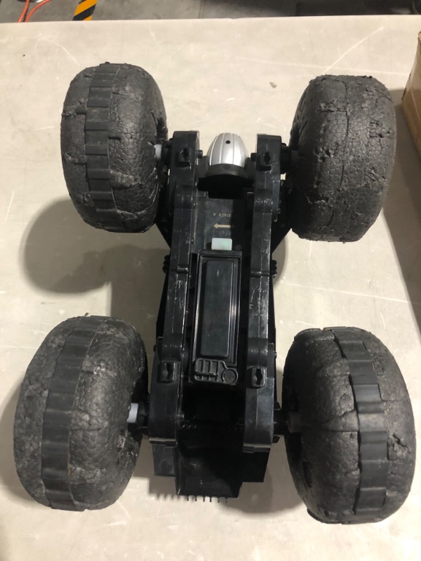 Photo 4 of * USED * BENT AXLE
DC Comics Batman, All-Terrain Batmobile Remote Control Vehicle, Water-Resistant Batman Toys for Boys Aged 4 and Up