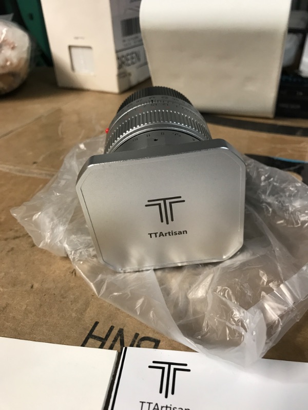 Photo 5 of TTARTISAN 35mm f/1.4 Full Frame Lens for Leica M, Silver