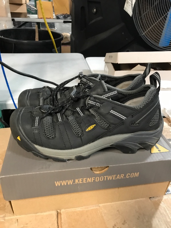 Photo 3 of *USED* KEEN Utility Men's Atlanta Cool Low Height Breathable Steel Toe Work Shoes, SIZE 10.5 Black/Dark Shadow