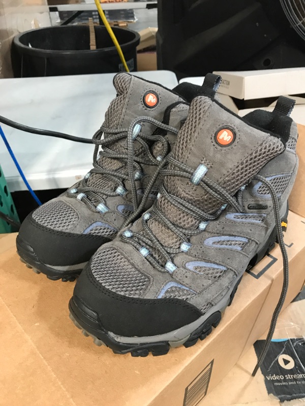 Photo 2 of *USED* Merrell Women's Moab 2 Mid Waterproof Hiking Boot, SIZE 8.5 Wide Granite