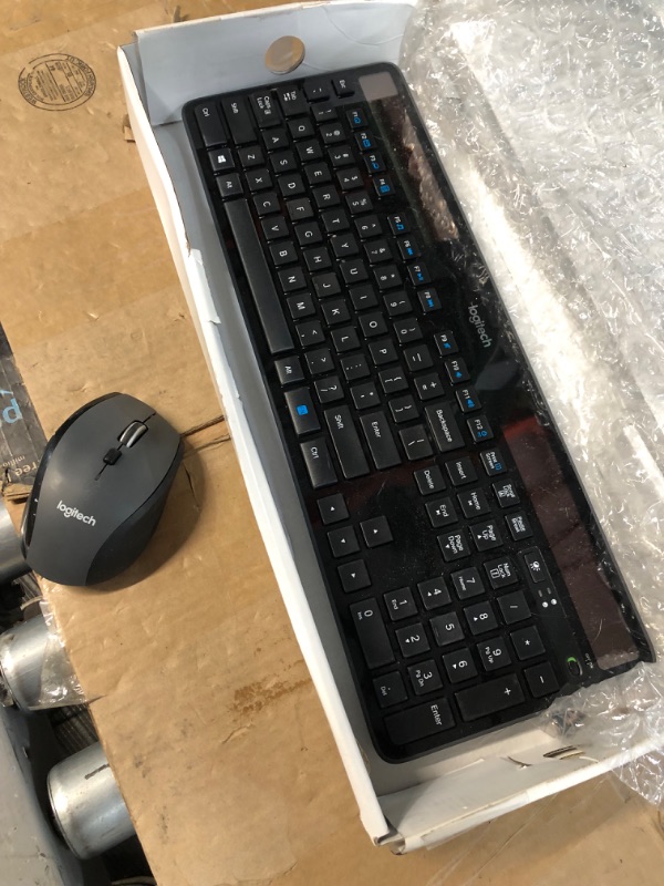 Photo 3 of *USED* Logitech MK750 Wireless Solar Keyboard and Wireless Marathon Mouse Combo for PC