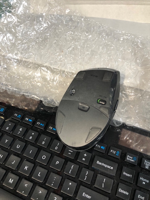 Photo 4 of *USED* Logitech MK750 Wireless Solar Keyboard and Wireless Marathon Mouse Combo for PC