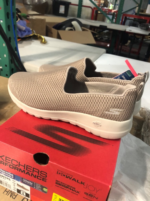 Photo 1 of *USED* Skechers Women's Go Walk Joy Slip on Sneaker, size 8
