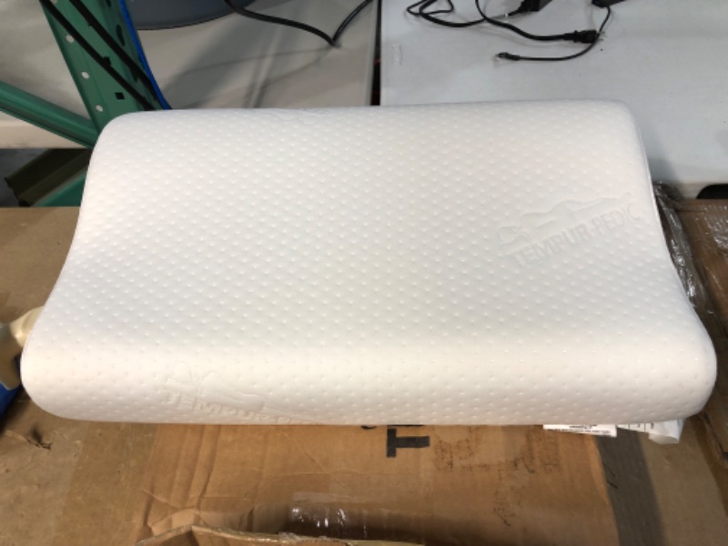 Photo 3 of *USED* Tempur-Pedic TEMPUR-Ergo Neck Pillow, Medium Profile, White