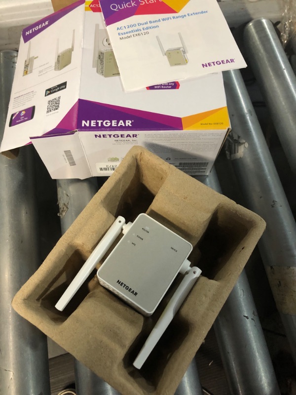 Photo 1 of NETGEAR Wi-Fi Range Extender EX6120