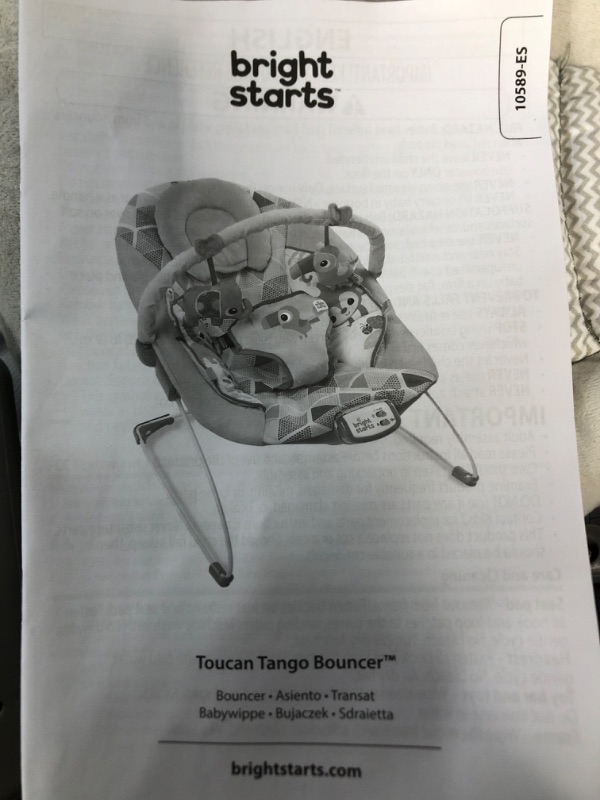 Photo 1 of Bright Starts Baby Bouncer Soothing Vibrations Infant Seat - Taggies, Music, Removable Toy Bar, 0-6 Months Up to 20 lbs (Toucan Tango)